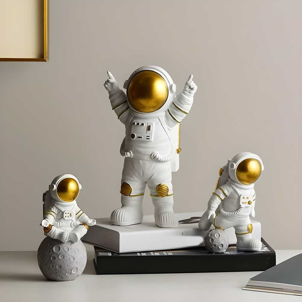 Astronaut Spaceman Statue Ornament Home Office Decors